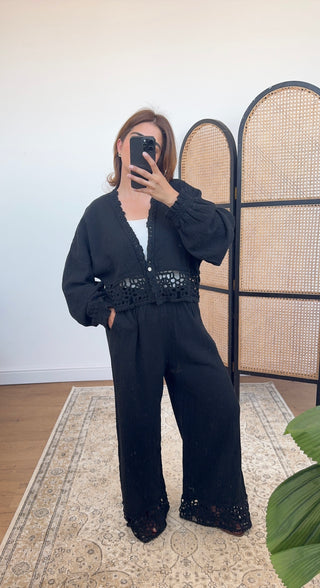 Black crochet coord -hali