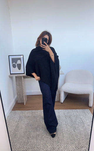Black knit poncho- vesile - Fash Focused