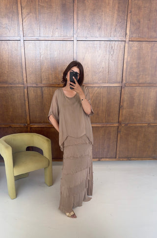 Mocha chiffon dress with ruffle- jesna