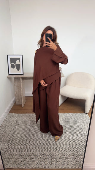 Coco scarf coord with gold brooch- arya - Fash Focused