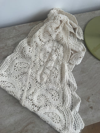 Cream paisley crochet waist belt