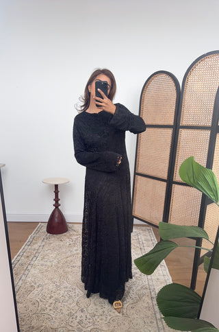 Black fully lined lace dress- levina