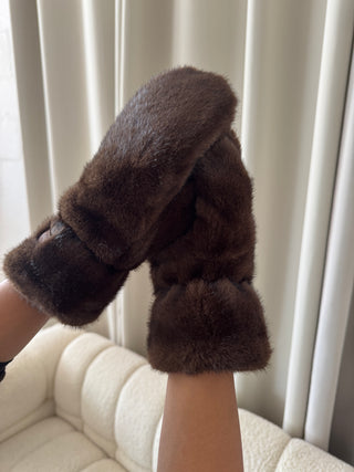 Coco faux fur mittens - Ima - Fash Focused