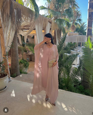 Sanne dress in pink - Fash Focused