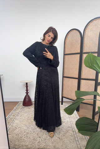 Black fully lined lace dress- levina