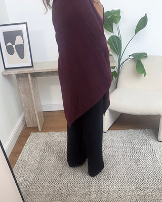 Burgandy knit poncho- vesile