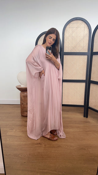 Sanne dress in pink - Fash Focused