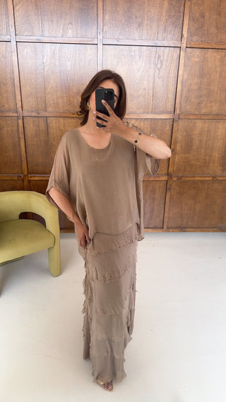Mocha chiffon dress with ruffle- jesna