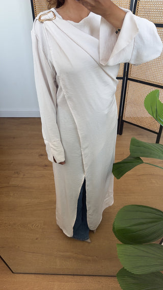 Cream split dress with brooch detail- siana