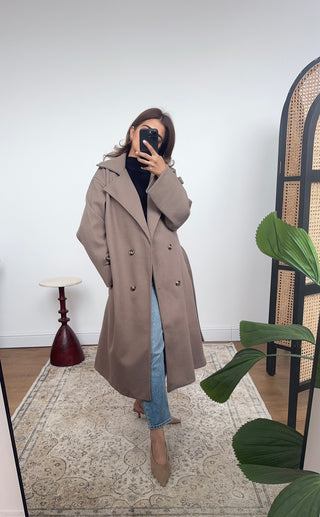 Taupe collar coat- fina