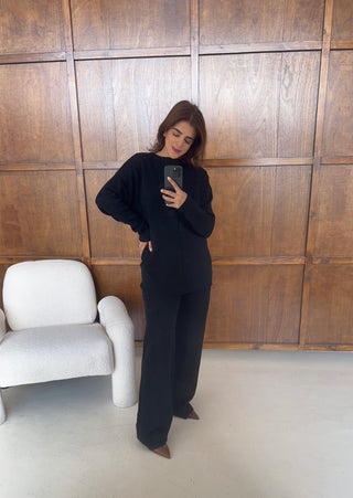 Black knit coord- devica