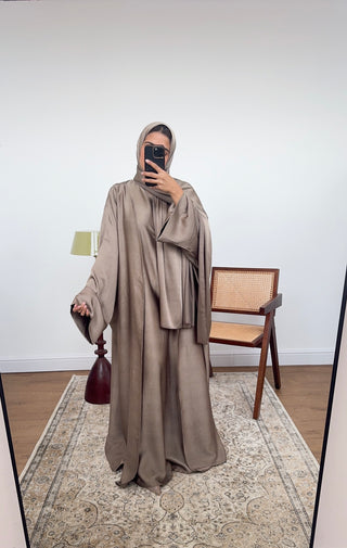 Taupe three piece abaya set- siria